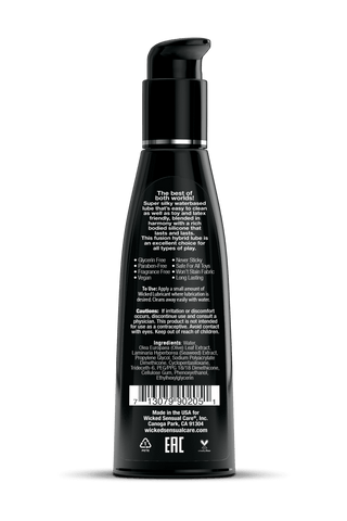 Wicked Hybrid 120ml är en svart hudvårdsflaska med vit text och en pump, som innehåller en unik blandning av ingredienser. Användningsinstruktioner finns på baksidans etikett.