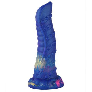 Upplev den livfulla tjusningen hos Wildolo 8-tums Monsterdildo, en färgstark skapelse gjord av premium silikonmaterial med en flexibel design med strukturerade blå, lila och gula virvlande mönster och en rundad bas.